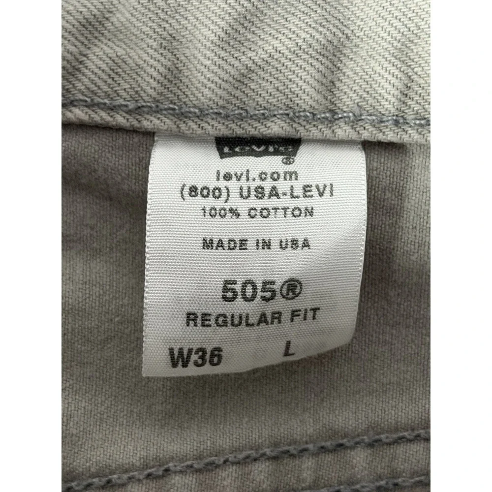 Vintage Y2K Men's Levi's Gray Jean Shorts 505 Regular Fit 36 (35) Made In USA